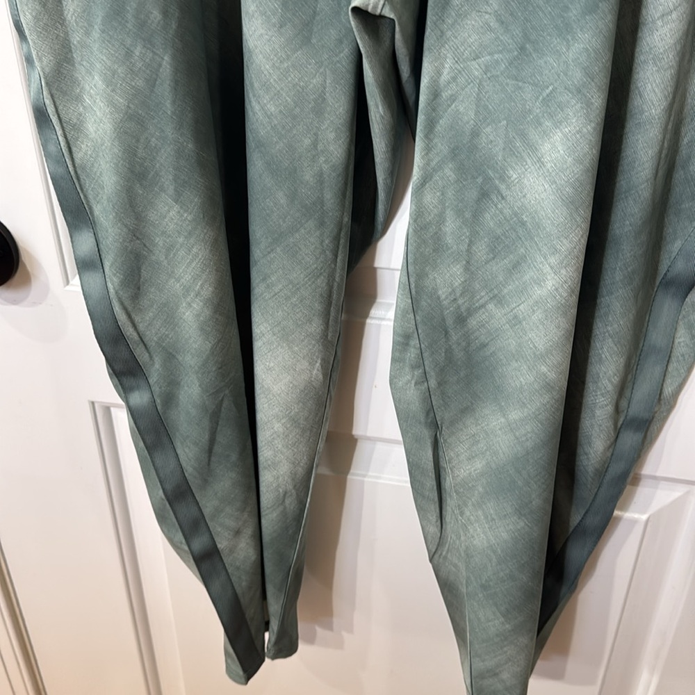 *NEW* ATHLETA NOLITA SLIM TAPERED PRINTED CROP PANT SIZE 20 - Picture 6 of 11